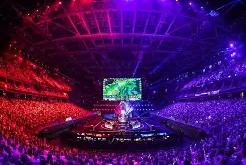 亚博官网-电竞国家队技术犯规送分，费德勒主帅怒摔战术板！
